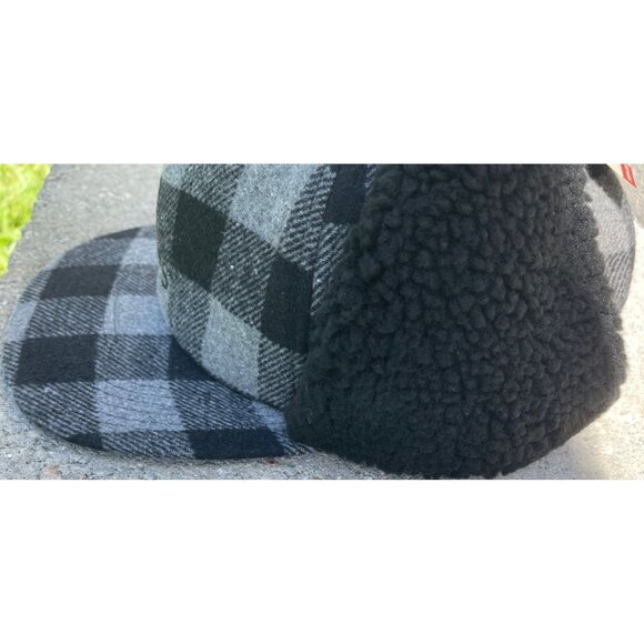 Levis Men's Corduroy and Sherpa Hunter Hat with Ear Flaps - Picture 2 of 6